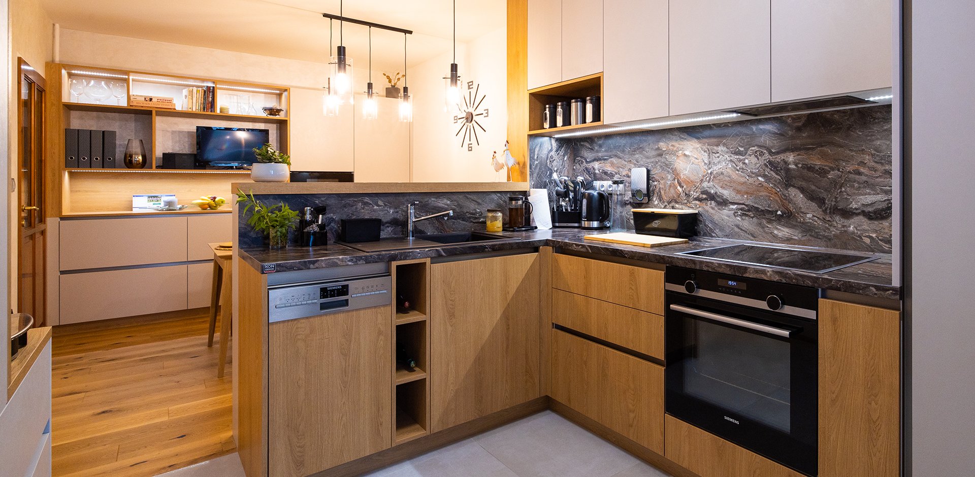 Kuchyně s výrazným dekorem - 1