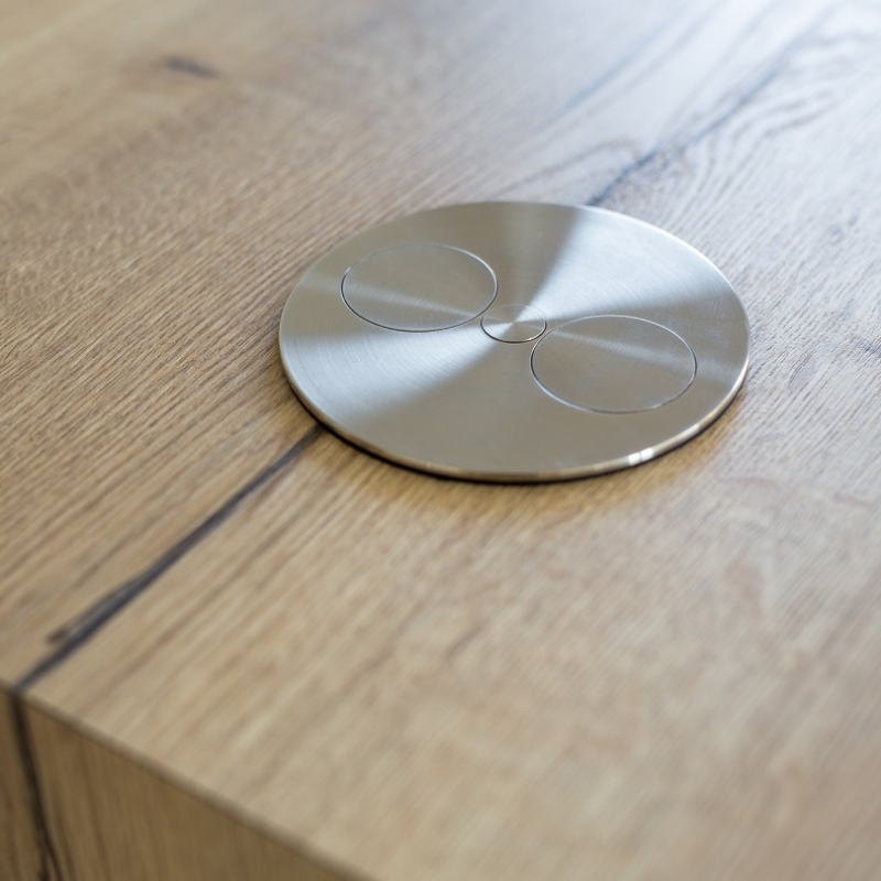 kuchyně s otočnou zásuvkou