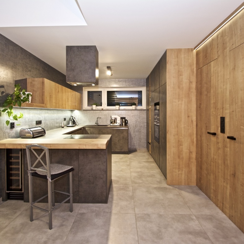 kuchyně s obložením