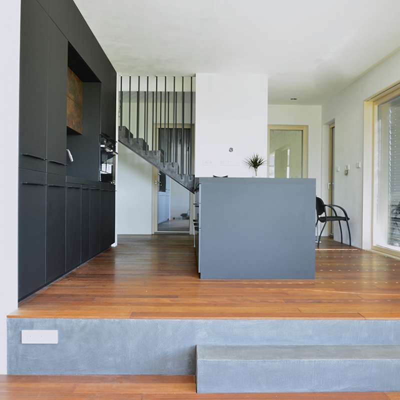 kuchyně s velkým ostrůvkem