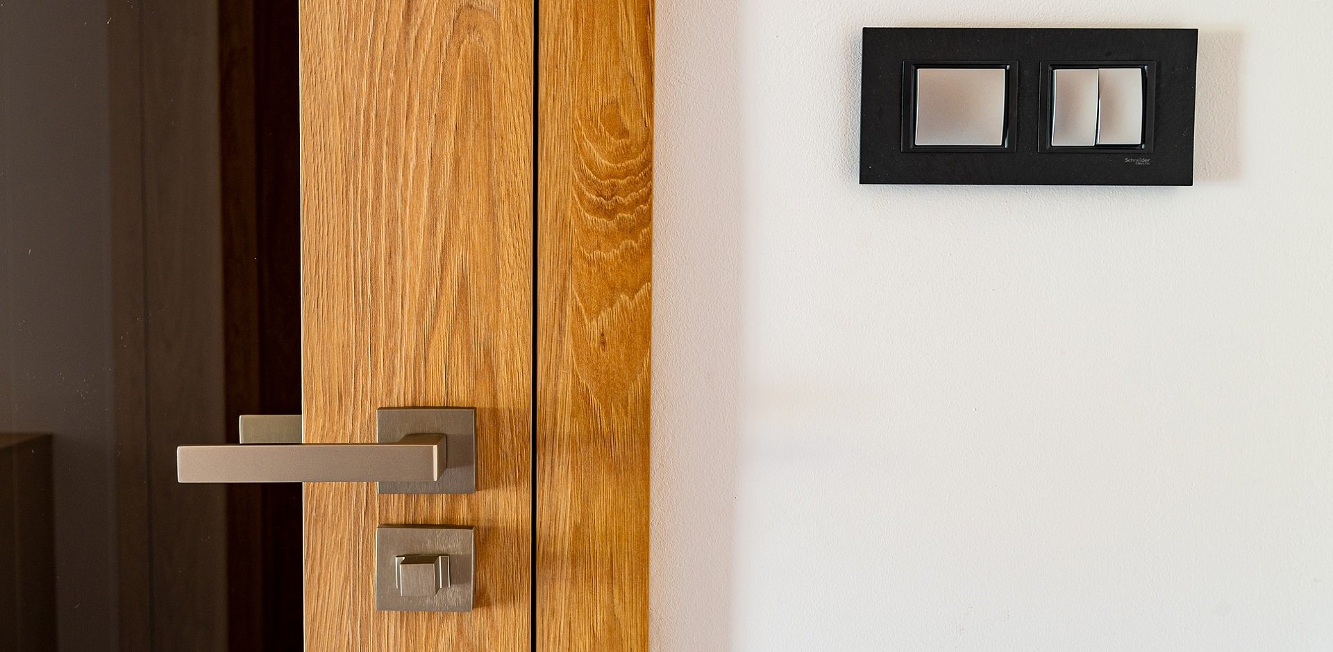 Předsíně s vysokým zrcadlem - 1