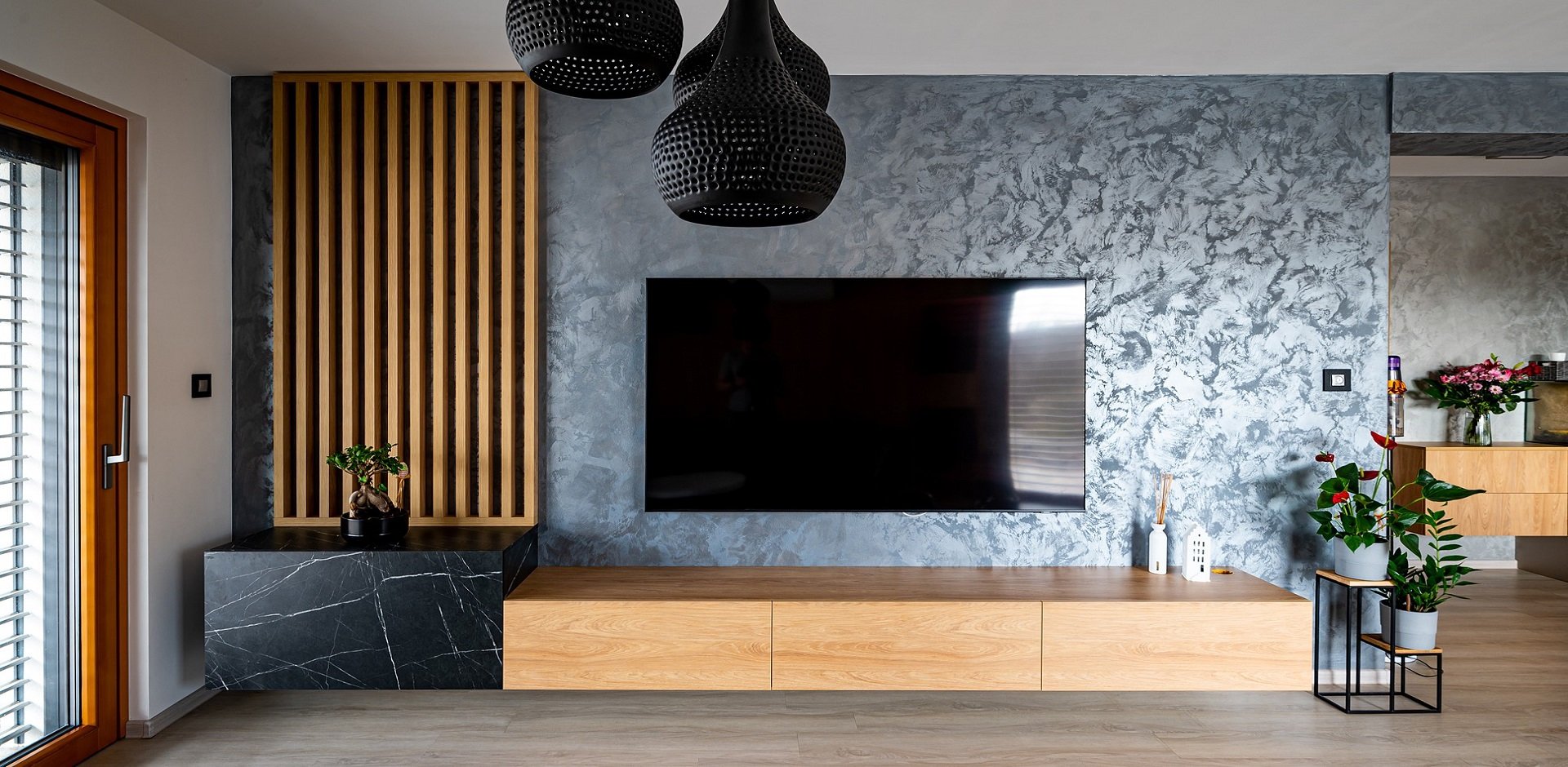 Obývací pokoj se stěrkou - 2