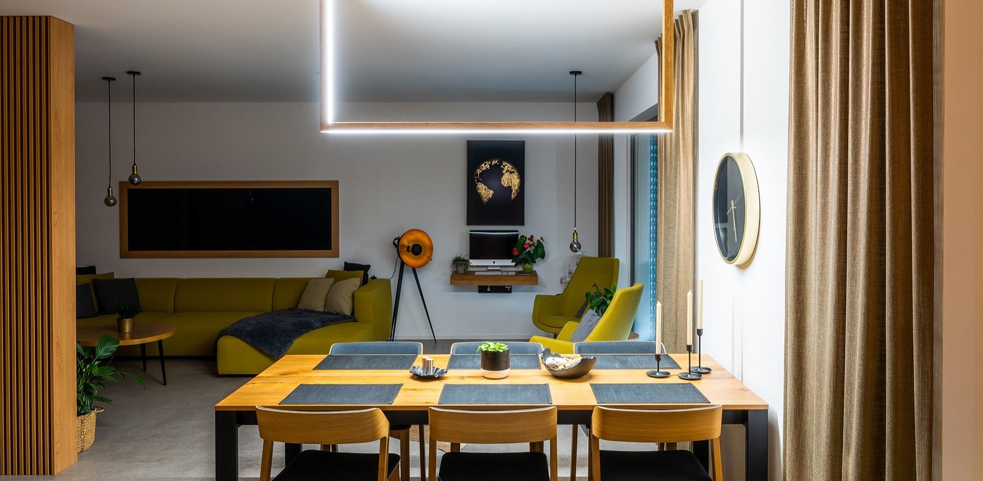 Jídelna s designovým osvětlením - 1