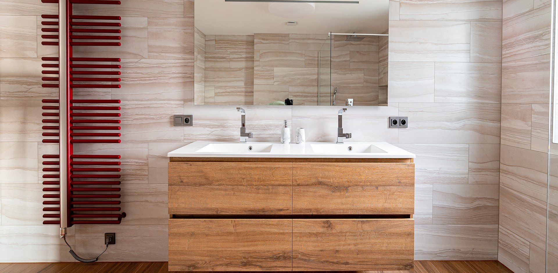 Koupelna v koňakovém dubu - 1