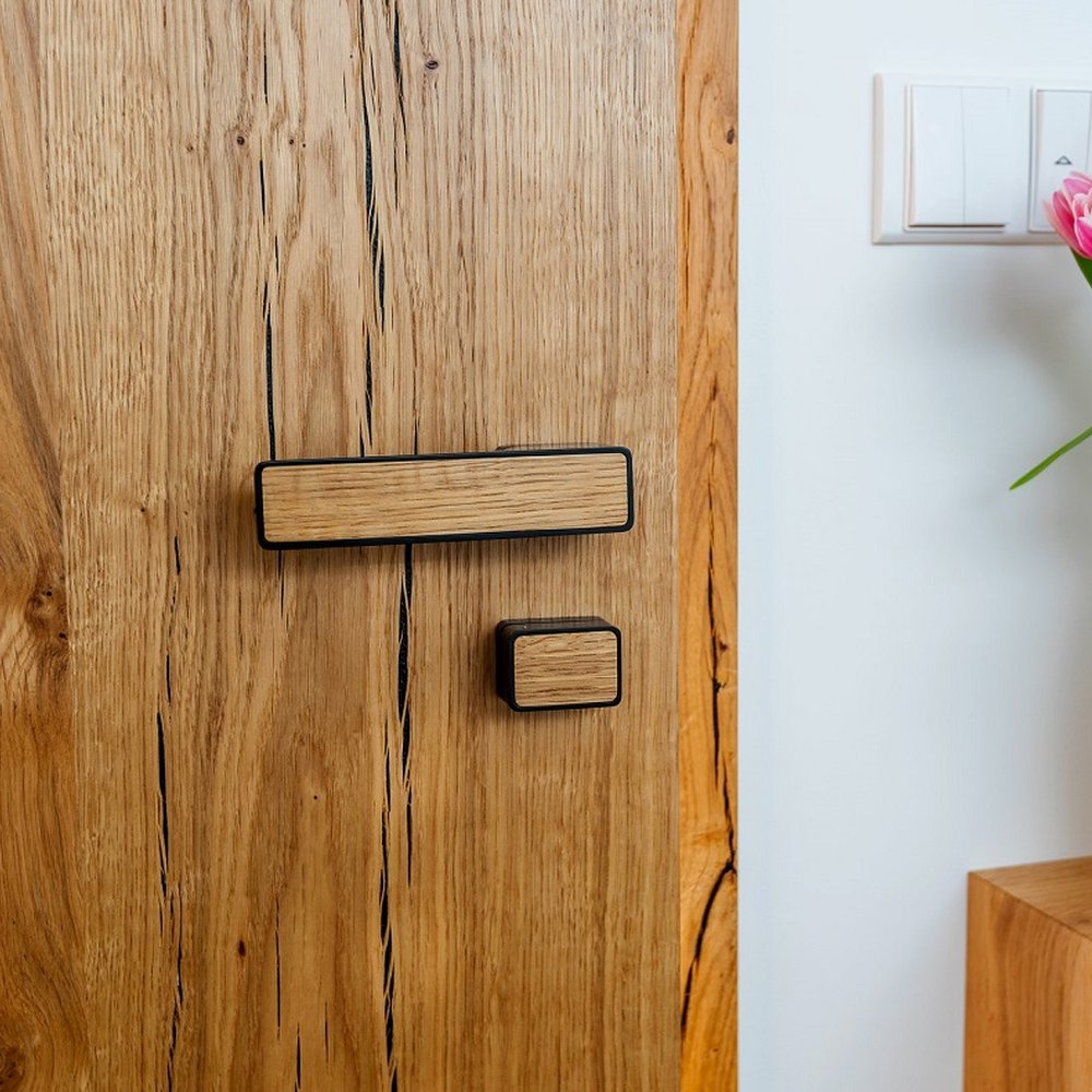 Dveře z praskaného dubu