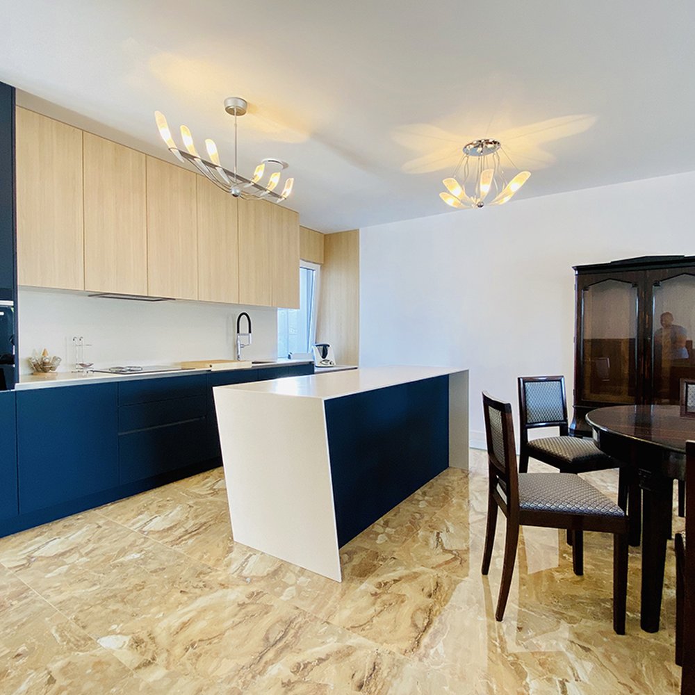 Kuchyně se zkoseným ostrůvkem